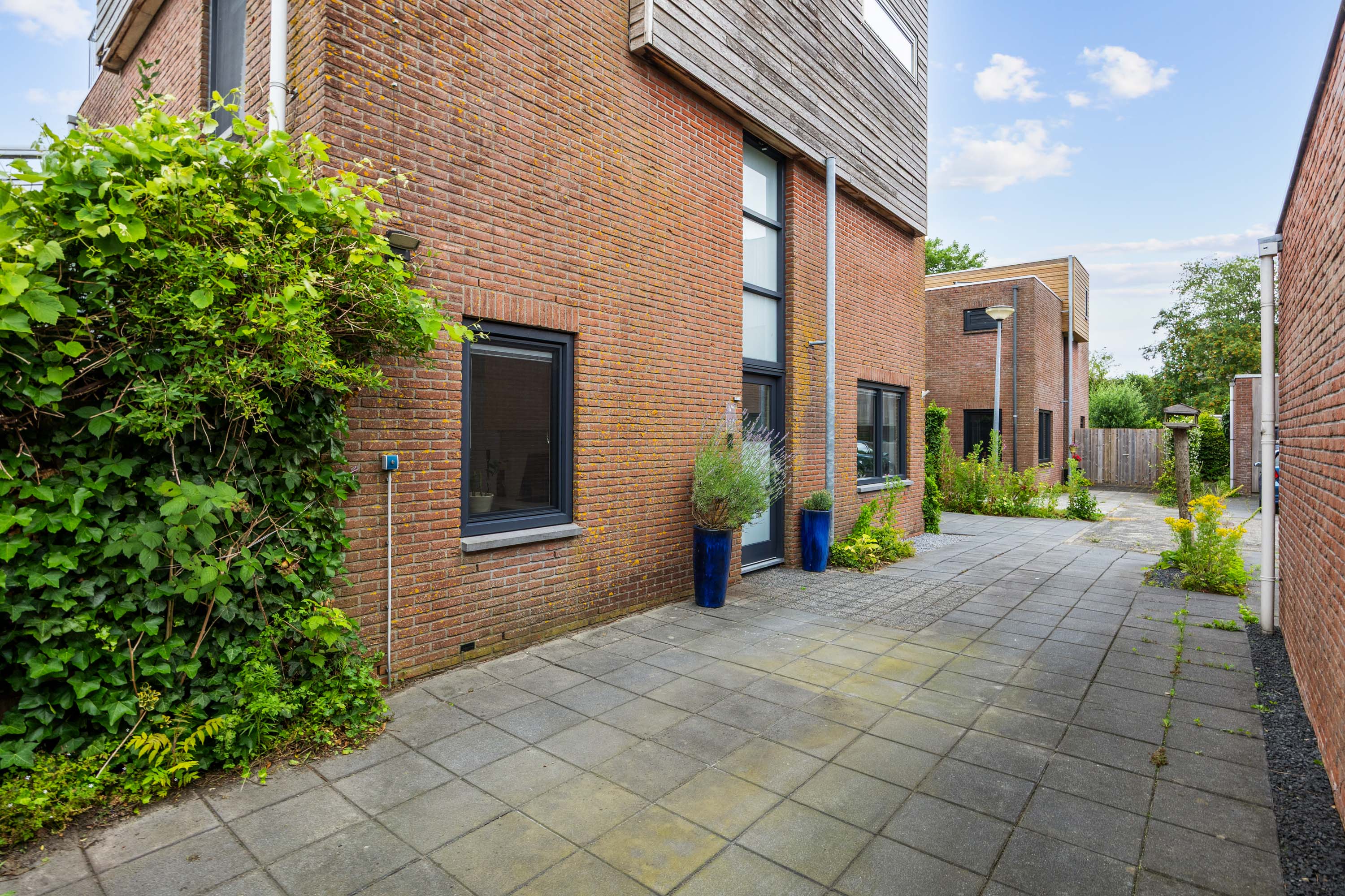 Vrijstaande woning te koop: Leegeweg 1-44, Groningen